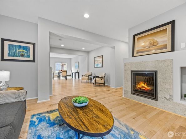 10260 157th Place NE 101, Redmond WA 98052