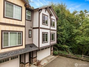 10260 157th Place NE 101, Redmond WA 98052