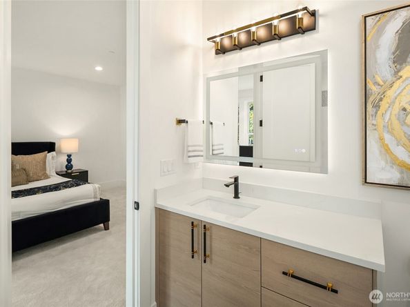 13698 NE 83rd Street, Redmond WA 98052