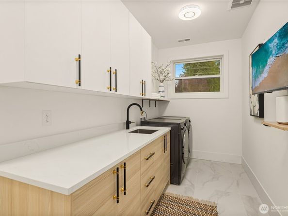 13698 NE 83rd Street, Redmond WA 98052