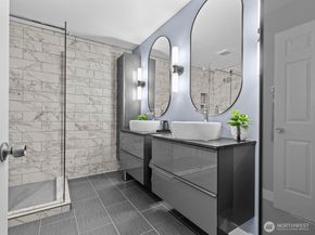 4612 NE 6th Place, Renton WA 98059