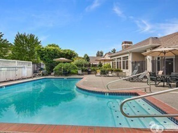 4612 NE 6th Place, Renton WA 98059