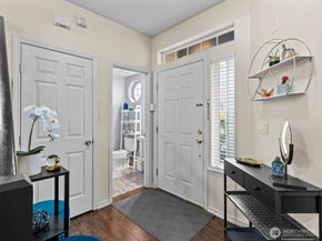 4612 NE 6th Place, Renton WA 98059