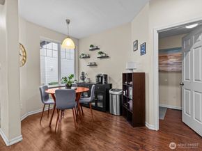 4612 NE 6th Place, Renton WA 98059