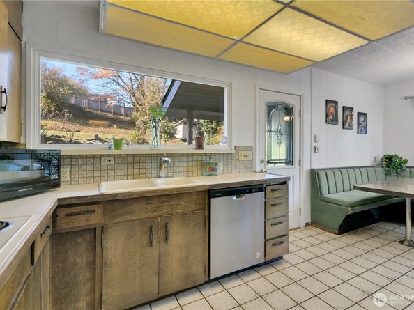 10021 16th Avenue S, Seattle WA 98168