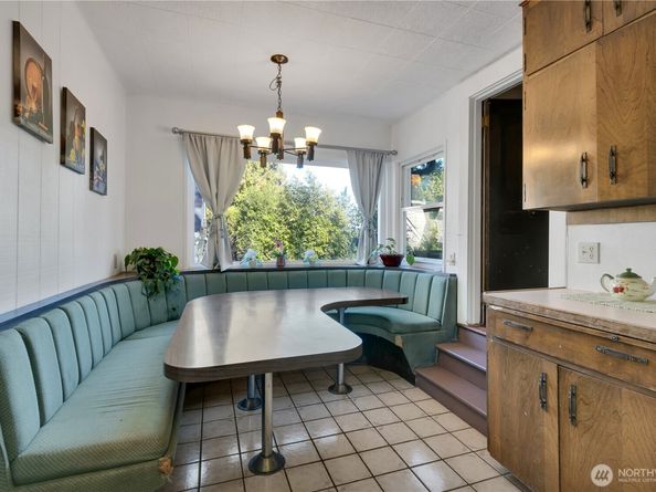 10021 16th Avenue S, Seattle WA 98168