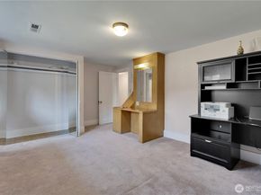 10021 16th Avenue S, Seattle WA 98168