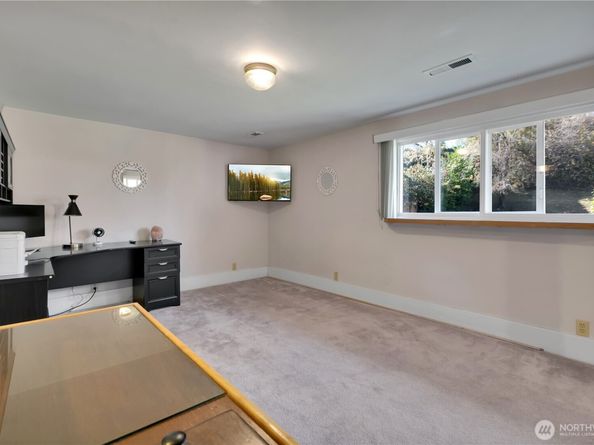 10021 16th Avenue S, Seattle WA 98168