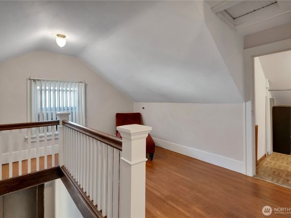 10021 16th Avenue S, Seattle WA 98168