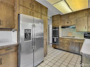 10021 16th Avenue S, Seattle WA 98168