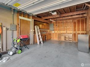 10021 16th Avenue S, Seattle WA 98168