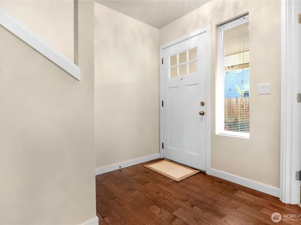 10034 59th Avenue S, Seattle WA 98178