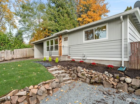 10050 12th Avenue SW, Seattle WA 98146