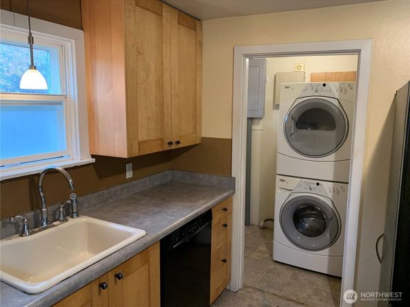 12811 10th Avenue S, Burien WA 98168