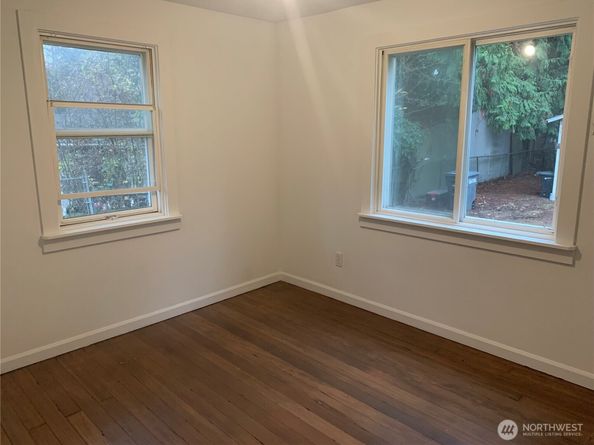 12811 10th Avenue S, Burien WA 98168