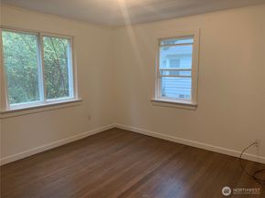 12811 10th Avenue S, Burien WA 98168