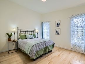 5928 18th Avenue S, Seattle WA 98108