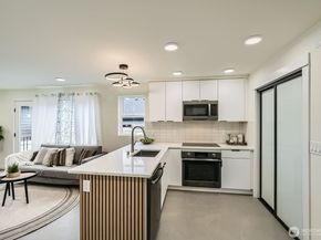 5928 18th Avenue S, Seattle WA 98108