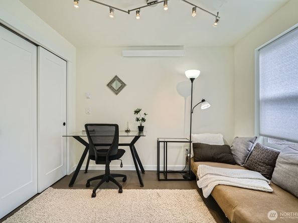 5928 18th Avenue S, Seattle WA 98108