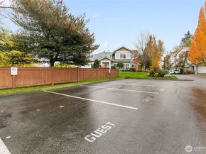 22607 42nd Place S 13, Kent WA 98032