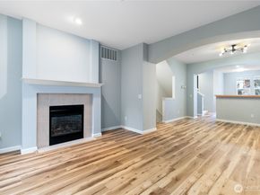 22607 42nd Place S 13, Kent WA 98032