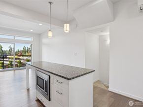 1434 157th Place NE 2802, Bellevue WA 98008