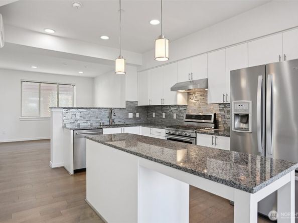 1434 157th Place NE 2802, Bellevue WA 98008