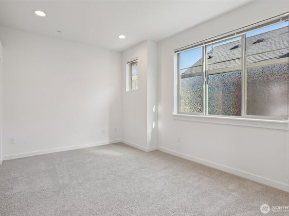 1434 157th Place NE 2802, Bellevue WA 98008