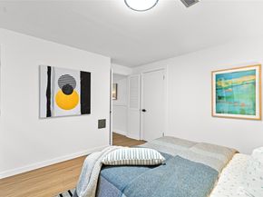 11721 24th Avenue NE, Seattle WA 98125