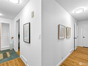 11721 24th Avenue NE, Seattle WA 98125