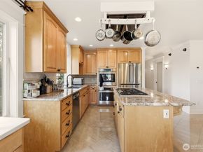 3821 Shelby Road, Lynnwood WA 98087