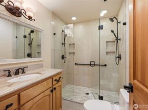 3821 Shelby Road, Lynnwood WA 98087