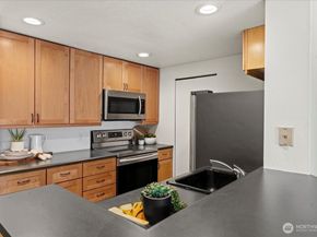 121 Vine Street 1404, Seattle WA 98121