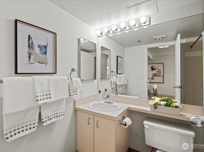 121 Vine Street 1404, Seattle WA 98121