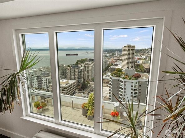 121 Vine Street 1404, Seattle WA 98121