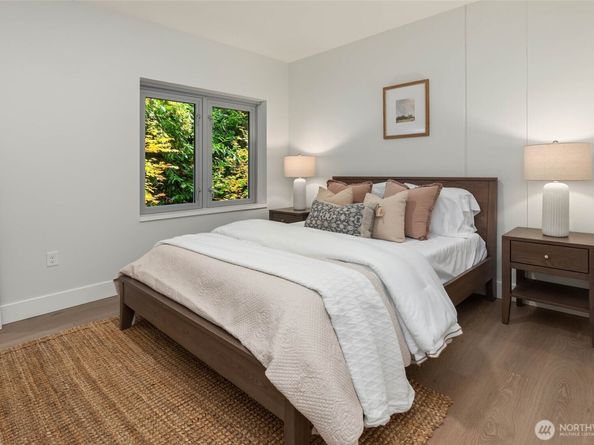 1250 Alki Avenue SW 2A, Seattle WA 98116