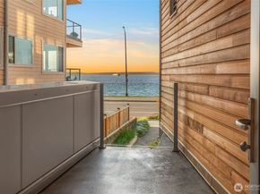 1250 Alki Avenue SW 2A, Seattle WA 98116