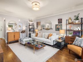 325 Harvard Avenue E 302, Seattle WA 98102