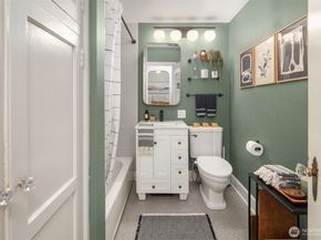 325 Harvard Avenue E 302, Seattle WA 98102