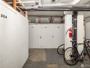 325 Harvard Avenue E 302, Seattle WA 98102