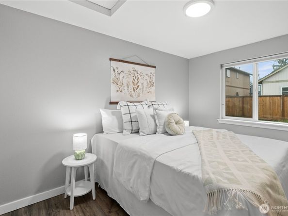 2314 SE Abernathy Court, Port Orchard WA 98366