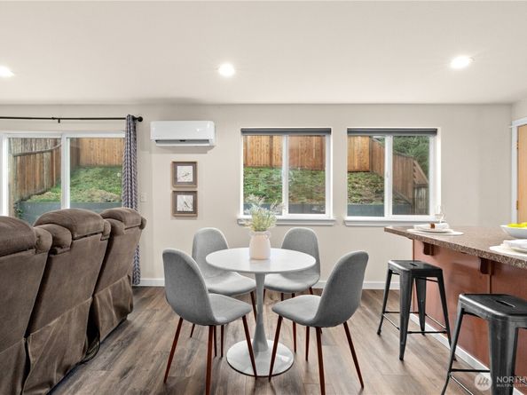 2314 SE Abernathy Court, Port Orchard WA 98366