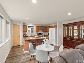 2314 SE Abernathy Court, Port Orchard WA 98366