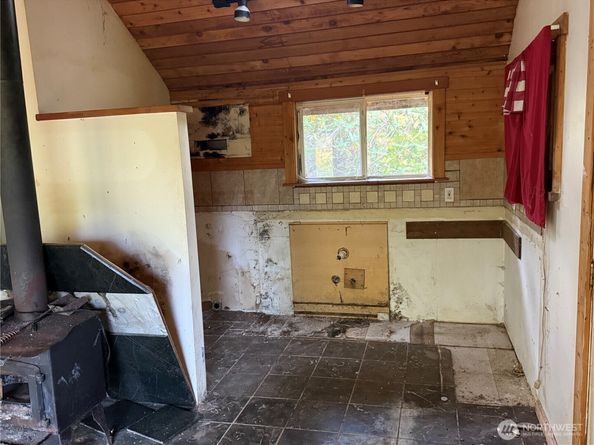 3780 S Mission Road W, Bremerton WA 98312