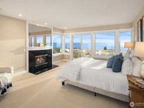 2507 Westmont Way W, Seattle WA 98199