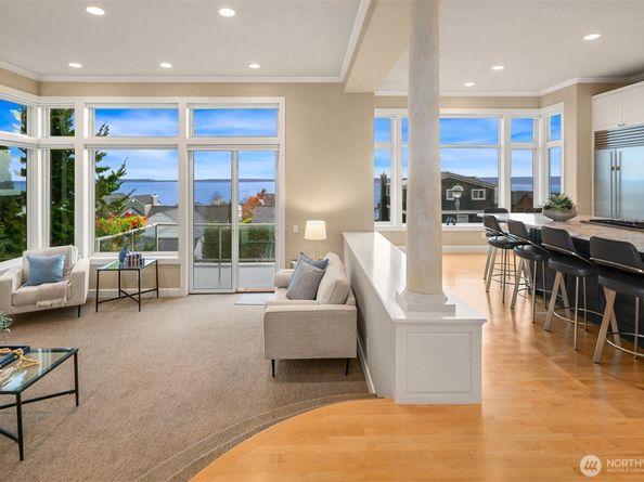 2507 Westmont Way W, Seattle WA 98199