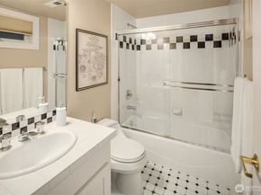 2507 Westmont Way W, Seattle WA 98199