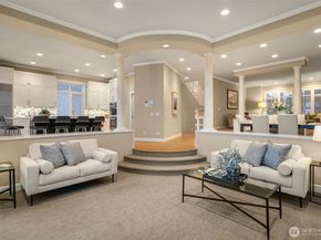 2507 Westmont Way W, Seattle WA 98199