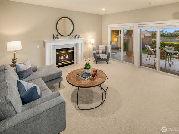 2507 Westmont Way W, Seattle WA 98199