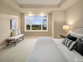 2507 Westmont Way W, Seattle WA 98199